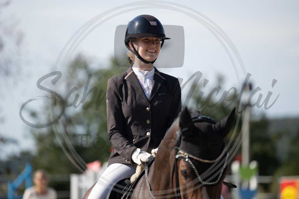 994A1820 | sabrinanicolaifotografie - Realisiert mit Pictrs.com