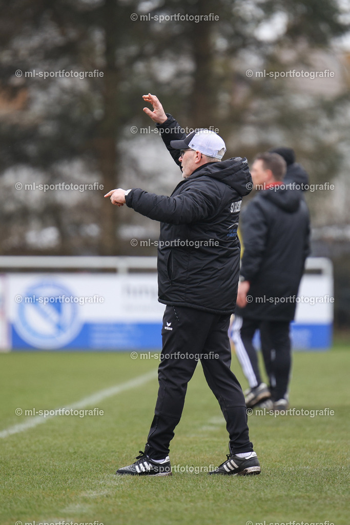 Fußball I Frauen I Saison 2025/2026 I Oberliga Schleswig-Holstein I 14. Spieltag I SV Frisia 03 Risum-Lindholm - SV Wahlstedt | ml-sportfotografie - Realisiert mit Pictrs.com