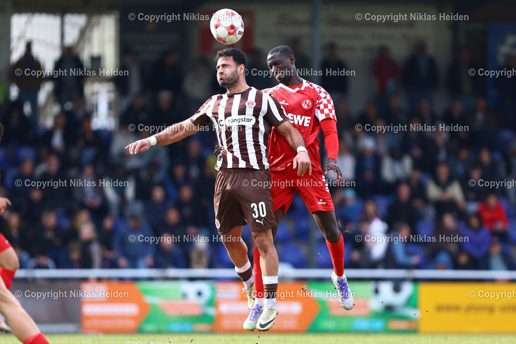 NH_FCEiintrachtNorderstedt_FCStPauliU23_RegionalligaNord_08032026 | #26 Manasse Fionouke (FC Eintracht Norderstedt), #30 Nikky Goguadze (FC St. Pauli U23)Fußball I Herren I Regionalliga Nord I Saison 2025-2026 I 25. Spieltag I FC Eintracht Norderstedt - FC St. Pauli I 08.03.2026 I Edmund-Plambeck-Stadion