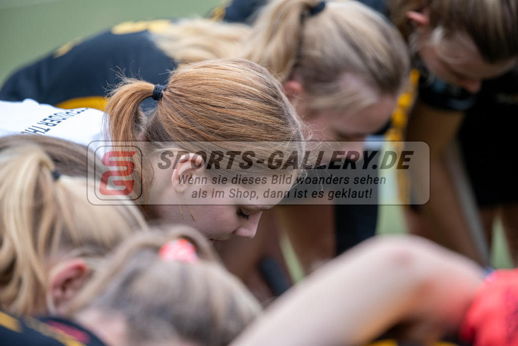 SFE_20231022_0002 | Deutsche Meisterschaft Weibliche U16 Finale Berliner HC - Harvestehuder THC am 22.10.2023 in Köln (Düsseldorfer Hockeyclub 1905 e.V.), Photo: Stephan Fehrmann 2023 (Sports-Gallery)