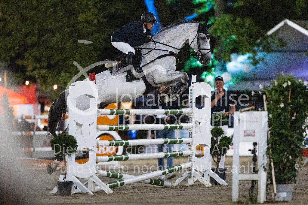 220827_Delbrueck_Barriere-500 | Deine schönsten Turniermomente als professionelle Fotos! Entdecke hochwertige Pferdesport-Fotografie im Online-Shop. Jetzt Fotos finden & bestellen!