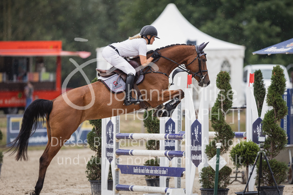 230622_PfSpTa_SprPfL-227 | Deine schönsten Turniermomente als professionelle Fotos! Entdecke hochwertige Pferdesport-Fotografie im Online-Shop. Jetzt Fotos finden & bestellen!