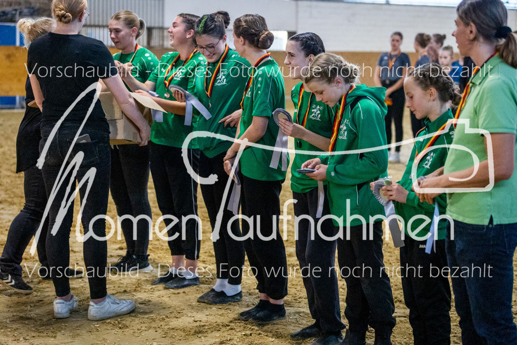 Platzierung5+6+7+NS-002 | MomenTaufnahmen Pferdesportfotos