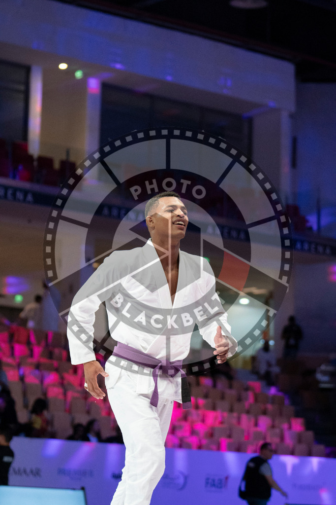 20231109PBB6687 | Fighters compete during the AJP World Professional Championship in the Mubadala Arena in Abu Dhabi, Arab United Emirates, on November 9, 2023.