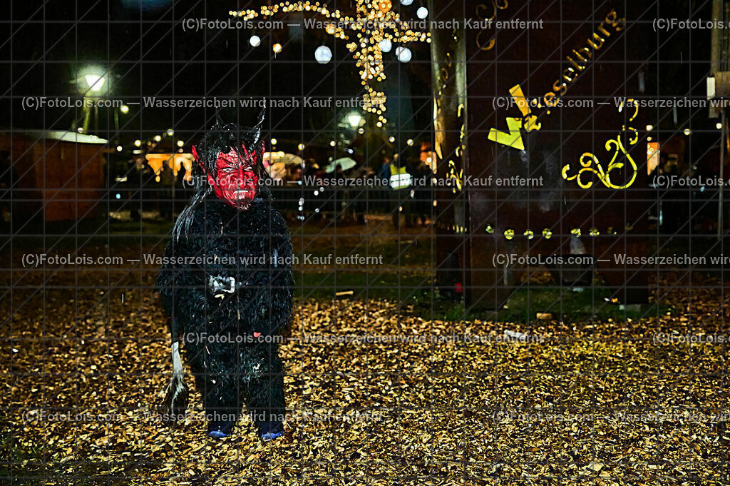 ALP7288_Wieselburger Advent_Zwieslteifln | (C)FotoLois.com, Alois Spandl. 25igster WIESELBURGER ADVENT, Perchtenlauf der 'Zwieslteifln', Fr 22. Dez. 2023.