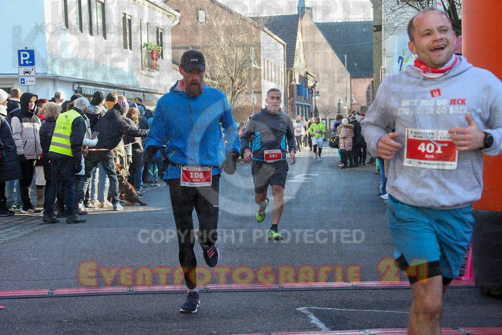 241201_1228_EX1_2291 | Sportfotografie im Rhein-Sieg Kreis, Köln, Bonn, NRW, Rheinland Pfalz, Hessen, etc. Unser Tätigkeitsfeld umfasst den Laufsport vom Volkslauf über den Marathon, Duathlon, Triathon bis zum Ultralauf wie Kölnpfad Ultra oder Schindertrail.