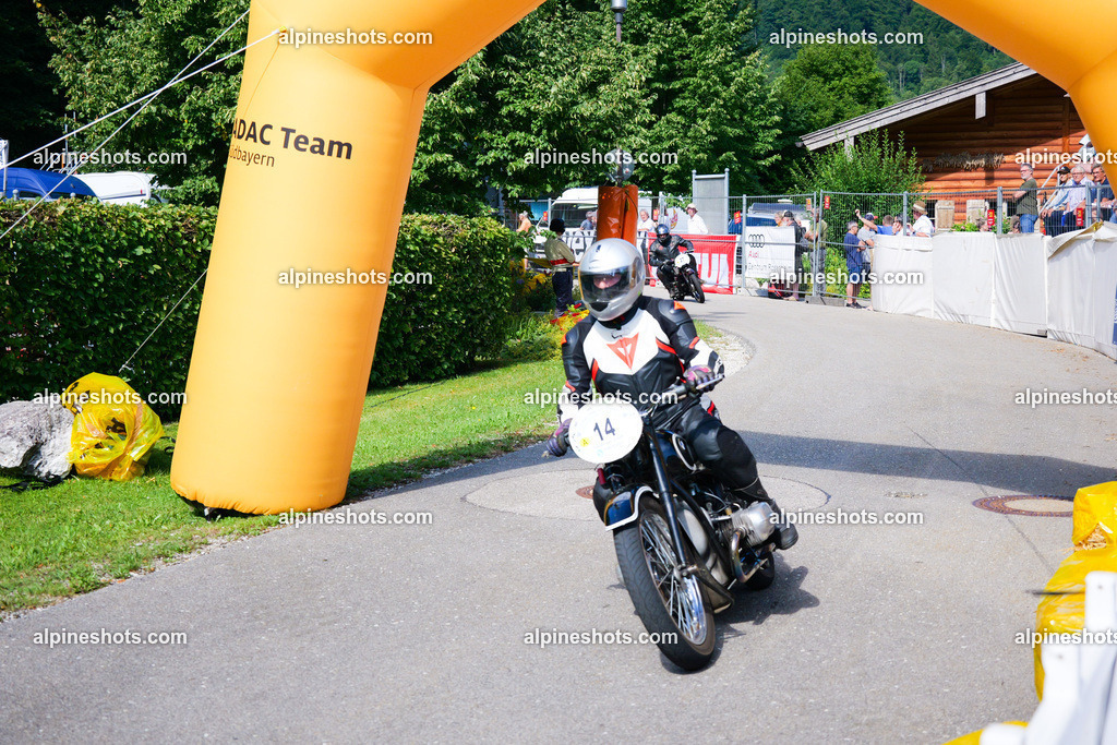 P1025987 | Erleben Sie atemberaubende, hochqualitative Fotos Ihrer Fahrt entlang der malerischen Alpenstraßen. Besuchen Sie alpineshots.com, um professionelle Aufnahmen Ihrer unvergesslichen Reise zu finden und zu kaufen - Realisiert mit Pictrs.com