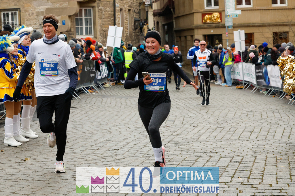 VR Bank Hauptlauf 10km | 40. Optima 3koenigslauf 2026 - Realisiert mit Pictrs.com