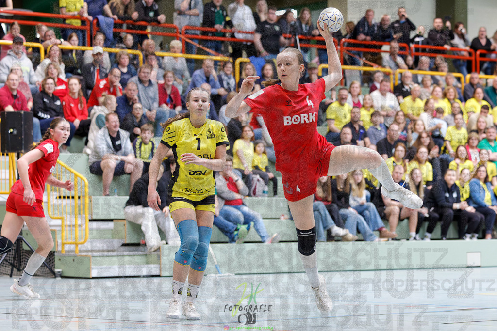 Hessenmeisterschaft wJC - Finale; HSG Kleenheim - HSG Weiterstadt/ Braunsh.Worf. | Hessenmeisterschaft wJC - Finale; HSG Kleenheim - HSG Weiterstadt/ Braunsh.Worf. am 22.03.2025 in Biedenkopf (Sporthalle Lahntalschule)Photo © 2025 - Jörg Heinrich - Realisiert mit Pictrs.com