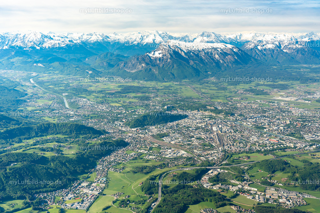 luftbild-salzburg-stadt-bruno-kapeller-58 | Luftbild von der Stadt Salzburg in Österreich. - Realisiert mit Pictrs.com