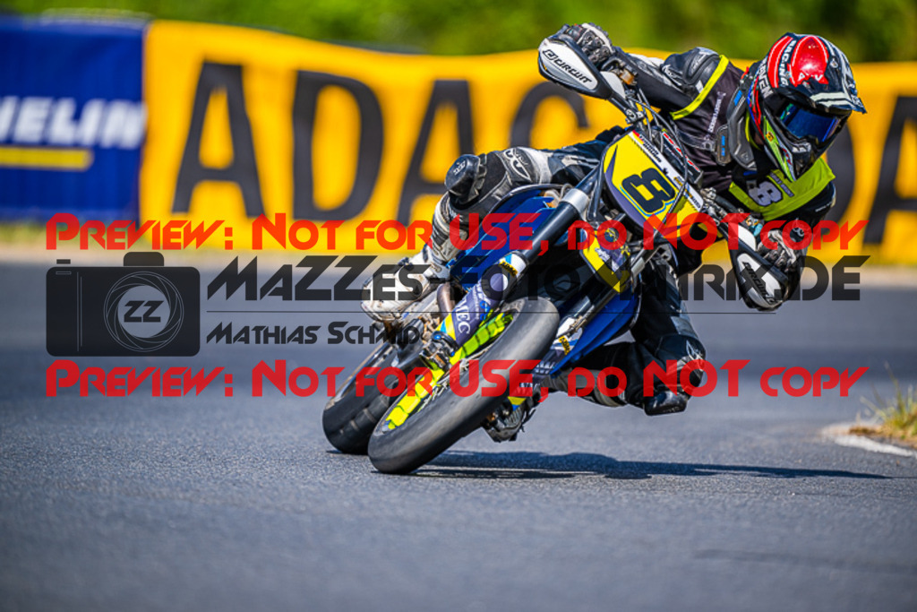 MaZZes_FotoMatrix_220528_1881 | Fotograf Mathias Schmid
Sportfotograf,
Eventfotograf,
Hochzeitsfotograf,
Portraitfotograf