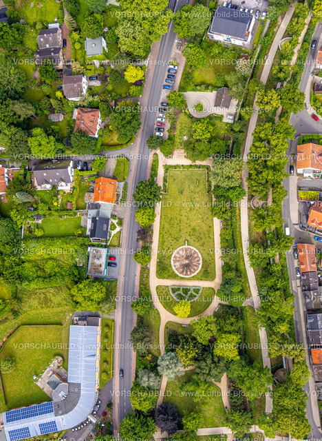 Soest220600434 | Luftbild, Rosengarten mit Springbrunnen und Wall Soest, Soest, Soester Boerde, Nordrhein-Westfalen, Deutschland