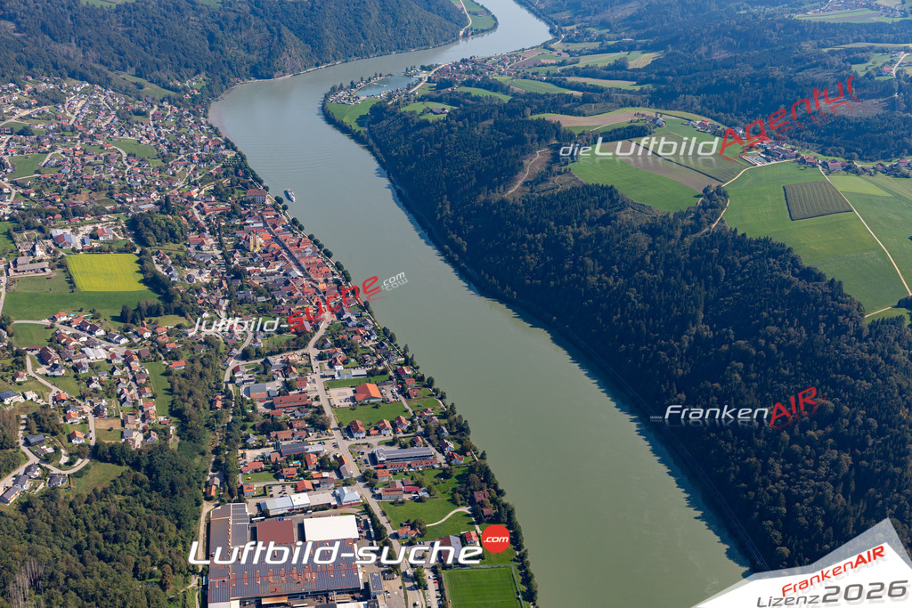 Das Luftbild der Stadt Obernzell wurde 2020 vom Flugzeug heraus erstellt (keine Drohne) Aufnahmehöhe ca.400 Meter- hohe Auflösung und Qualität garantiert!