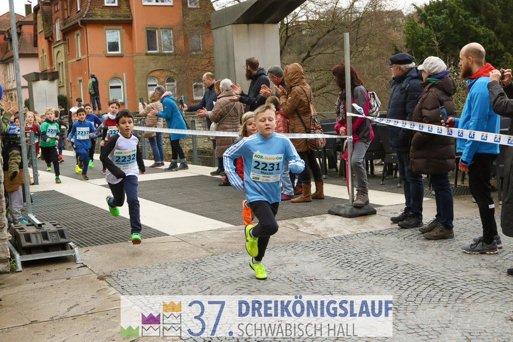 AOK JuniorCup 400m | 3Koenigslauf 2023 - Realisiert mit Pictrs.com