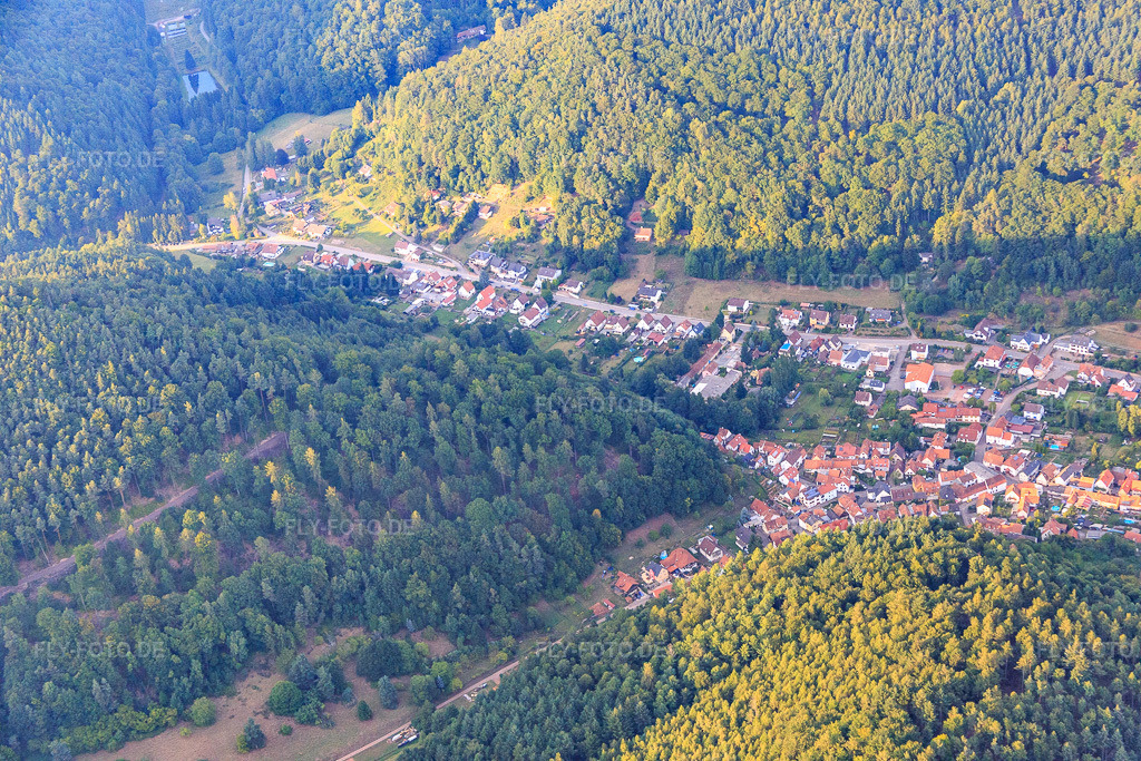 Luftbild: Endelstr in Eußerthal im Bundesland Rheinland-Pfalz in Deutschland. Foto: IMG_084131.jpg vom 29.08.2015 durch Werner Riehm/FLY-FOTO.de