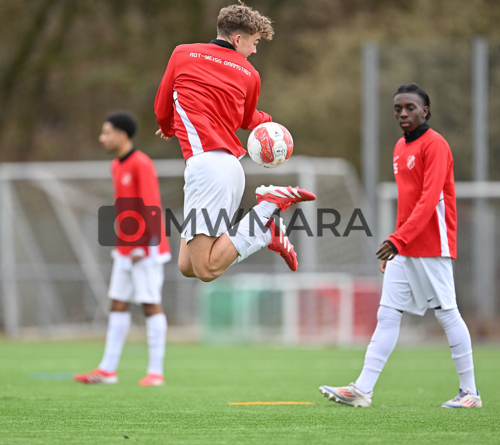 Fussball I Herren I Saison 2025-2026 I Bundesliga I 6. Spieltag I Eintracht Frankfurt - FC Bayern München  | MWMARA - Realisiert mit Pictrs.com