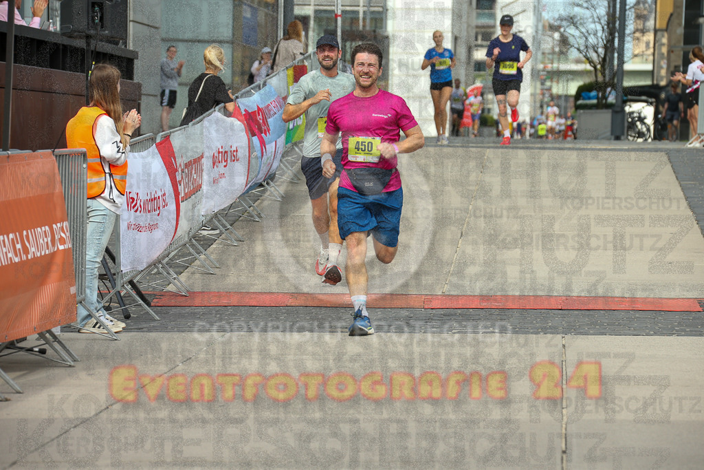250920_1324_EX1_4416 | Sportfotografie im Rhein-Sieg Kreis, Köln, Bonn, NRW, Rheinland Pfalz, Hessen, etc. Unser Tätigkeitsfeld umfasst den Laufsport vom Volkslauf über den Marathon, Duathlon, Triathon bis zum Ultralauf wie Kölnpfad Ultra oder Schindertrail.