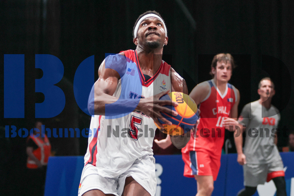 SES_TTG3X320250717-56 | bond - Realisiert mit Pictrs.com