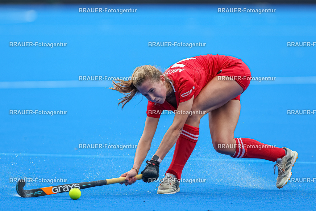 Crefelder HTC und HC Essen  | Krefeld, Deutschland 10.09.2022, , 

 2. Bundesliga Spiel der Damen zwischen Crefelder HTC und HC Essen auf der Gerd Wellen Hockeyanlage am 10. September 2022 in Krefeld.

(Foto: BRAUER-Fotoagentur)
 