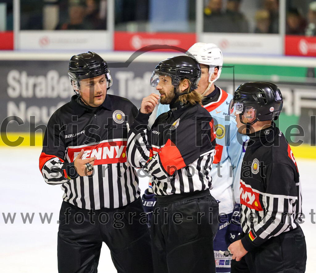 2025-10-05_165_TSV_Erding_gegen_Heilbronner_Falken | Erding, Deutschland, 05.10.2025:Eishockey, Oberliga Süd 2025 / 2026, 6. Spieltag, TSV Erding gegen Heilbronner Falken, Endergebnis: 3:1Foto: Christian Riedel / fotografie-riedel.net