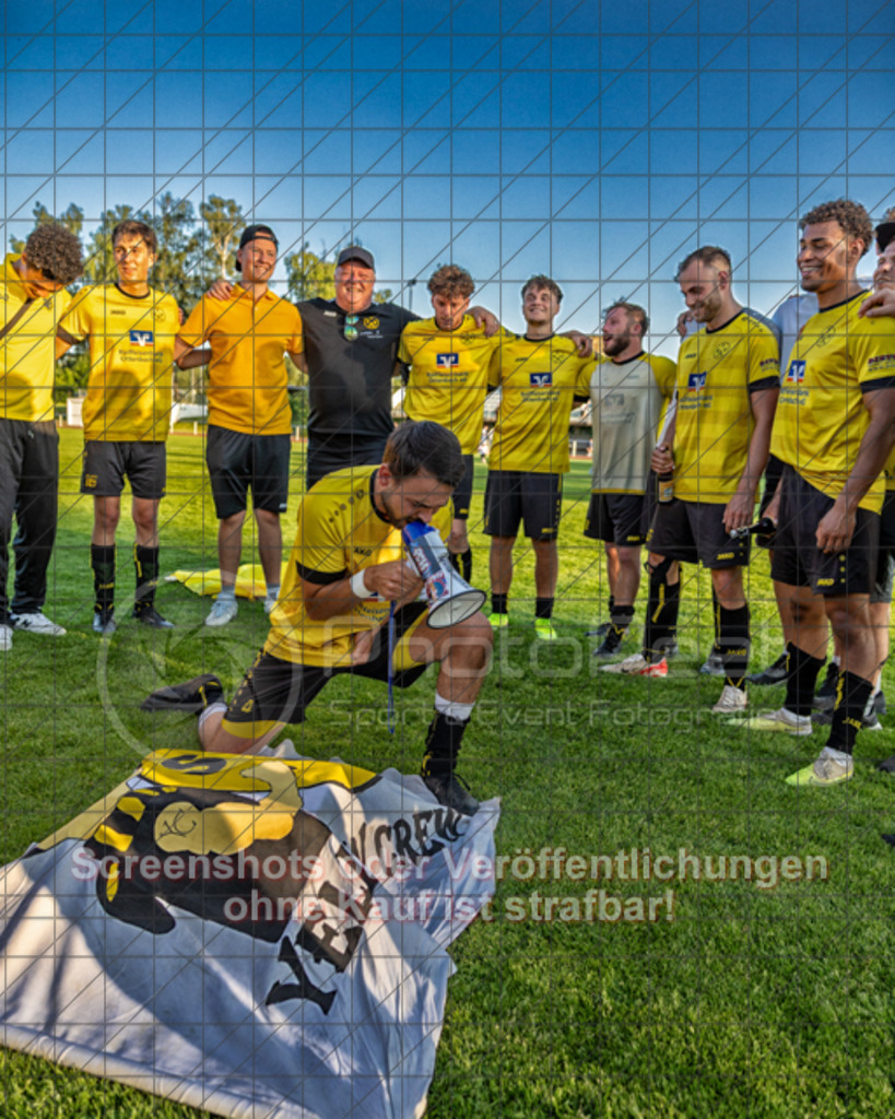 20250620_201809_0565-Bearbeitet | #,TV Eybach (rot) vs. TSV Ottenbach (gelb), Fussball, Relegationsfinale in Kreisliga A3 - Bezirk Neckar/Fils, Saison 2024/2025, Eichenbachstadion, Haldenstraße, 73054 Eislingen, 20.06.2025 - 18:30 Uhr,Foto: PhotoPeet-Sportfotografie/Peter Harich