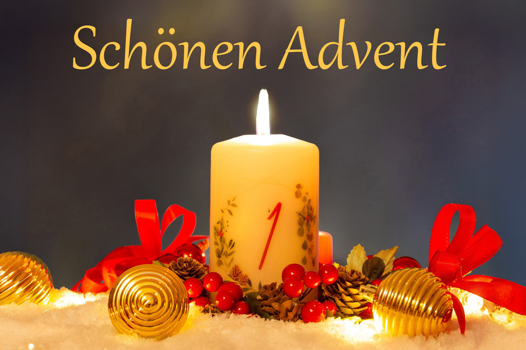 Adventsgrüße zum 1. Advent: Schönen Advent | Adventsgrüße zum 1. Advent: Adventskerze und weihnachtliche Dekoration mit Text SCHÖNEN ADVENT (digital nachbearbeitet) - Realisiert mit Pictrs.com