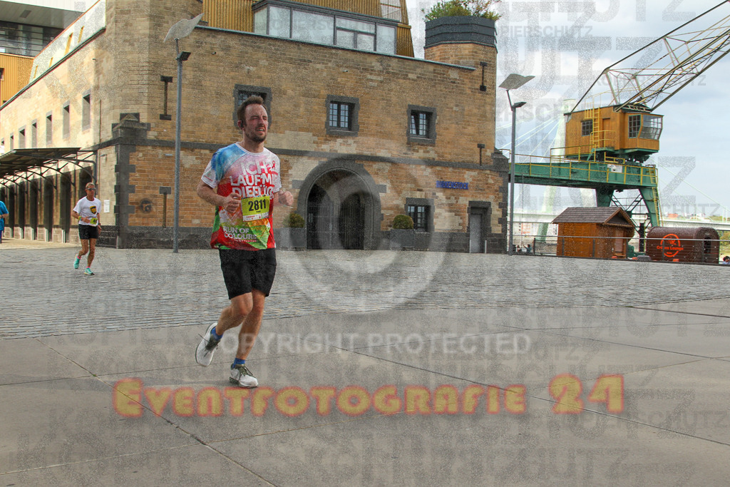 250920_1526_EV4_8823 | Sportfotografie im Rhein-Sieg Kreis, Köln, Bonn, NRW, Rheinland Pfalz, Hessen, etc. Unser Tätigkeitsfeld umfasst den Laufsport vom Volkslauf über den Marathon, Duathlon, Triathon bis zum Ultralauf wie Kölnpfad Ultra oder Schindertrail.