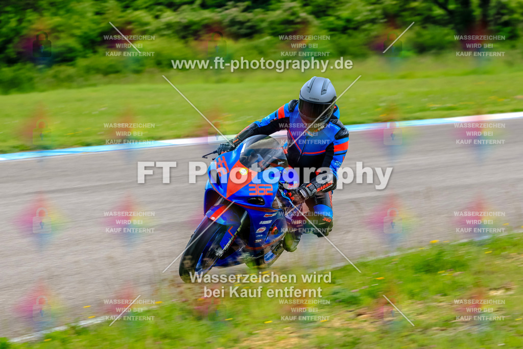 MotoTeam-3346 | Hier findet Ihr Bilder von Touristenfahrten auf der Nürburgring Nordschleife oder von anderen Veranstaltungen die ich besucht habe. Viel Spass beim Durch Schauen 