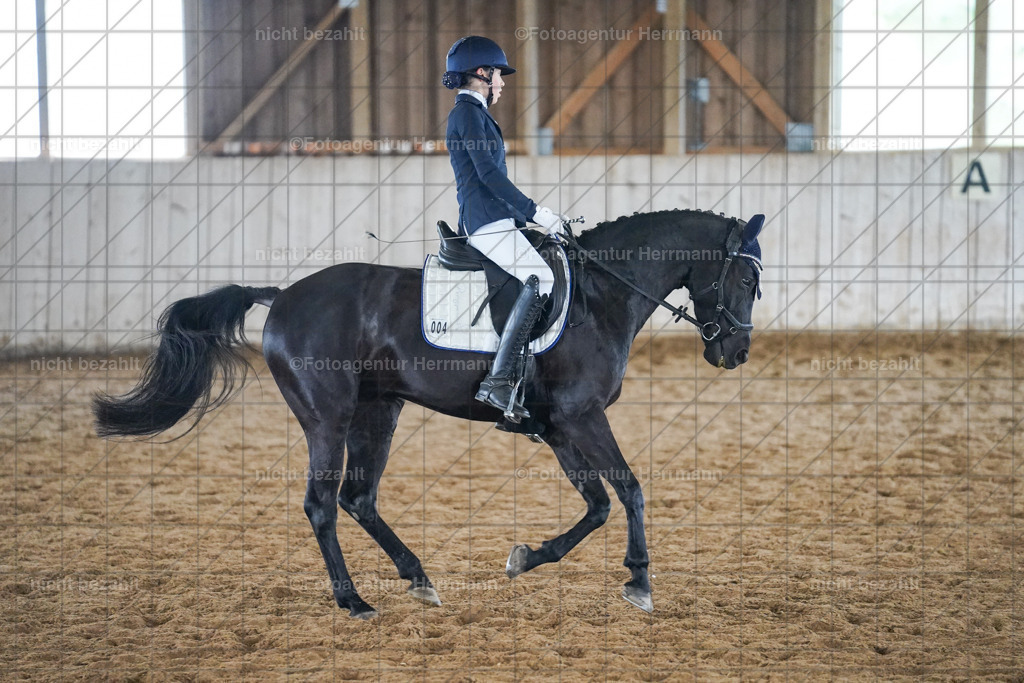 20230520-FAH05293 | Frühjahrsturnier, Landsberg am Lech, 2023, Reitclub Landsberg, Turnierbilder, Fotos Turnier Landsberg, Fotoagentur Herrmann, Turnierfotografen Bayern, Reitsport Fotograf, Pferde Fotograf