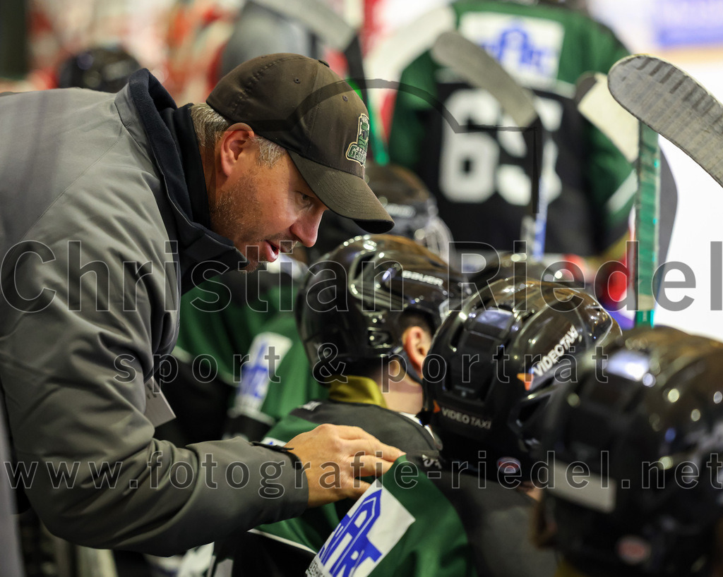 2022-11-13_006_TSV_Erding_gegen_TEV_Miesbach | Erding, Deutschland, 13.11.2022:
Eishockey, Bayernliga 2022 / 2023, 13. Spieltag, TSV Erding gegen TEV Miesbach, Endergebnis: 

Foto: Christian Riedel / fotografie-riedel.net