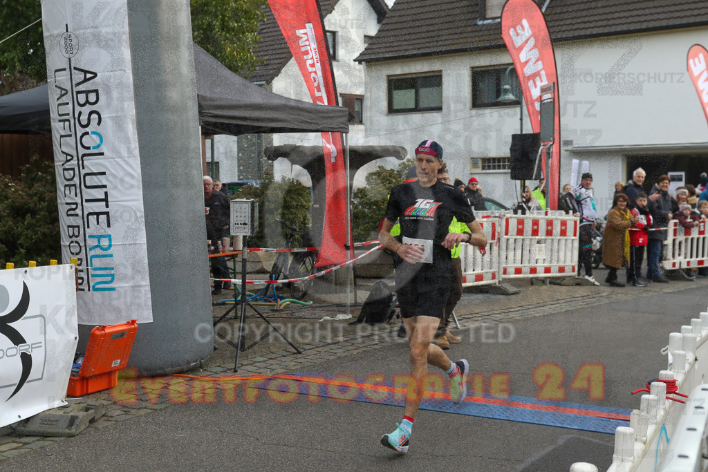 221127_1204_EV9_3233 | Sportfotografie im Rhein-Sieg Kreis, Köln, Bonn, NRW, Rheinland Pfalz, Hessen, etc. Unser Tätigkeitsfeld umfasst den Laufsport vom Volkslauf über den Marathon, Duathlon, Triathon bis zum Ultralauf wie Kölnpfad Ultra oder Schindertrail.