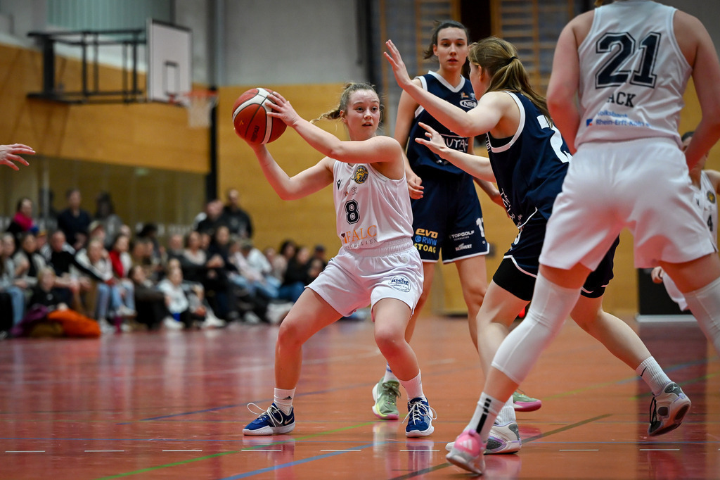 gml_076 | Fotos von Basketballspielen aus dem Raum NRW fotografiert von Gero Mueller-Laschet und Daniel Schaefer - Realisiert mit Pictrs.com