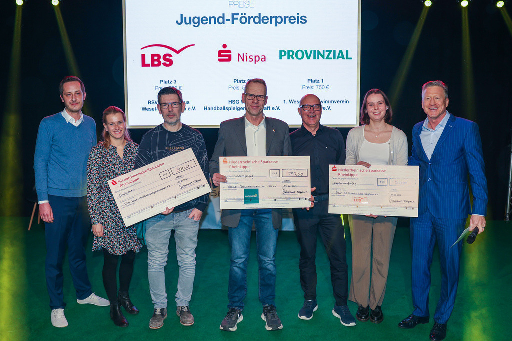 top-top.de250214-225 | Die 3. Weseler SportNacht, die große Sportgala mit Ehrungen der Weseler Sportler des Jahres 2024 findet am Freitag, den 14.02.2025 im Festzelt an der Rheinpromenade statt.Foto: Erwin Pottgiesser