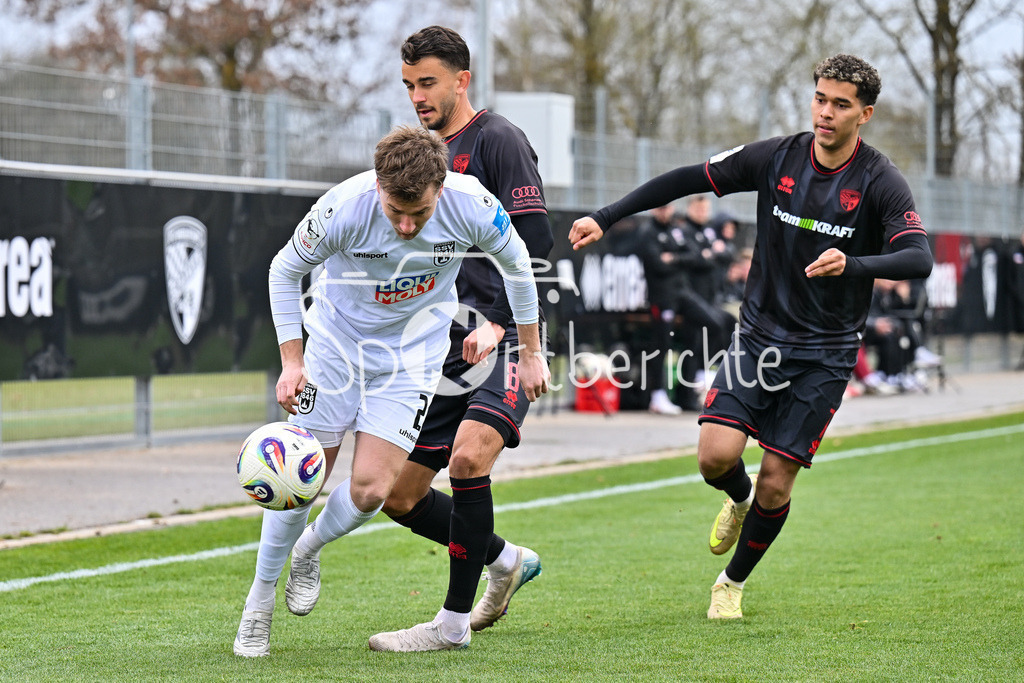 FC Ingolstadt - SSV Ulm 1846 Fussball  | INGOLSTADT, GERMANY - 25. MAERZ: v. l. Luis GÖRLICH (SSV Ulm 2), Fredrik Bennedsgaard CARLSEN (FC Ingolstadt 8), Yann STURM (FC Ingolstadt 7) während dem Testspiel zwischen dem FC Ingolstadt und dem SSV Ulm 1846 Fussball auf Platz 4 am Audi Sportpark