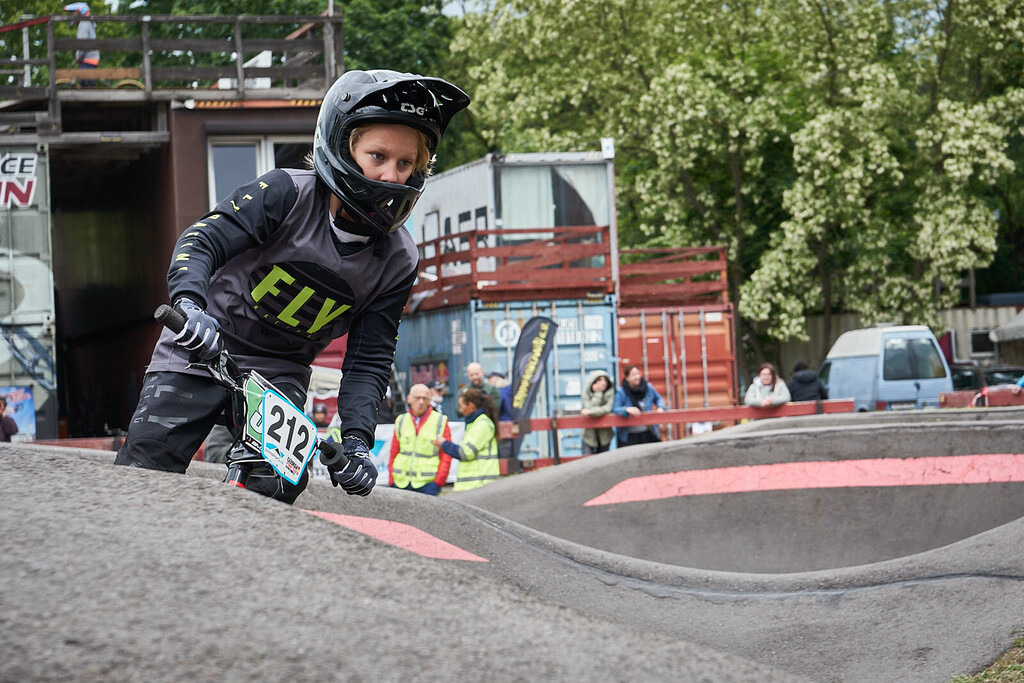 2505Mo.5-48 PM 31 | German Pumptrack Series - Realisiert mit Pictrs.com