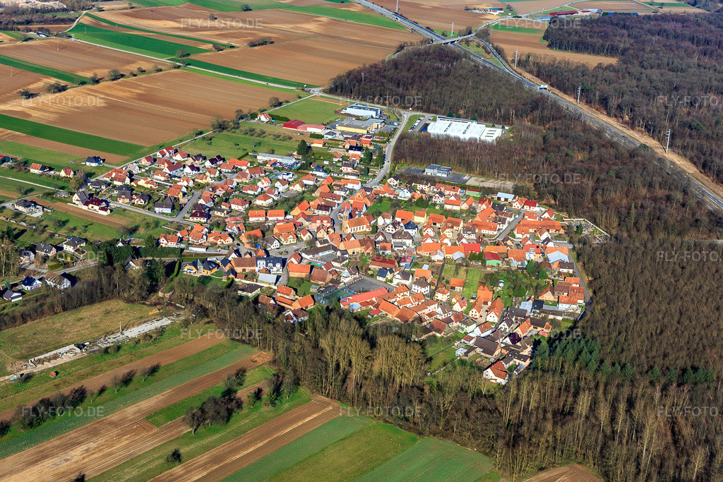 Luftbild: Ortsansicht von Südwesten in Schaffhouse-près-Seltz im Bundesland Bas-Rhin in Frankreich. – Foto: IMG_104835.jpg vom 14.03.2018 durch Werner Riehm/FLY-FOTO.de – Auflösung des Originals: 4928 x 3285 px