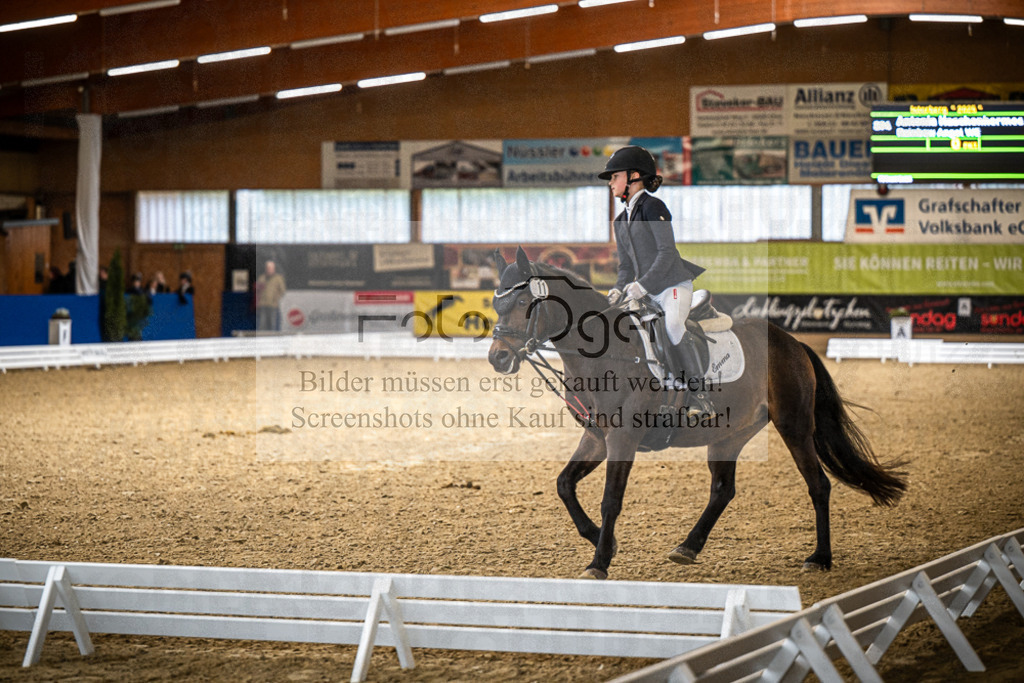 DOS_0096 | Entdecke hochwertige Reitturnierfotos von Foto Oger. Professionell, emotional und authentisch – jetzt Lieblingsmomente im Shop bestellen.Deutschlandweite Turnierfotografie. - Realisiert mit Pictrs.com
