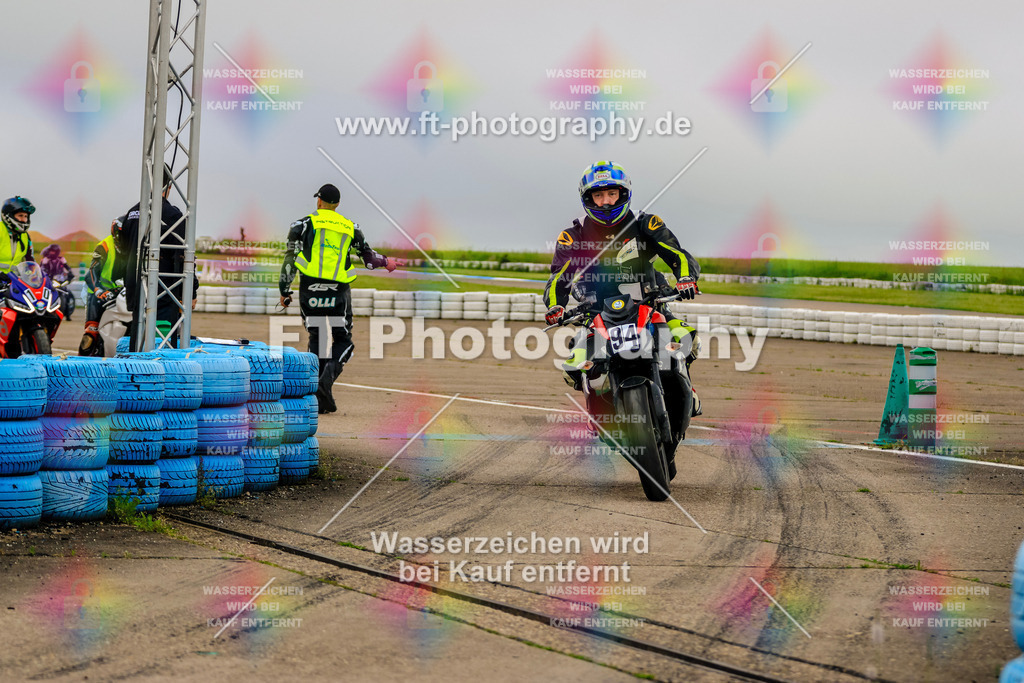 MotoTeam-7921 | Hier findet Ihr Bilder von Touristenfahrten auf der Nürburgring Nordschleife oder von anderen Veranstaltungen die ich besucht habe. Viel Spass beim Durch Schauen 