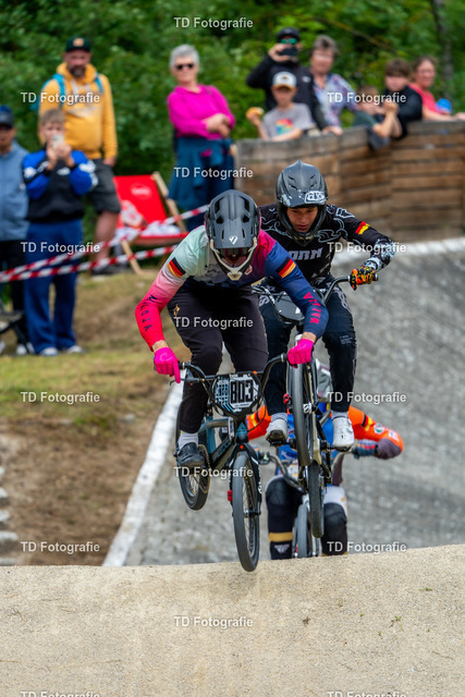 BayBMX2026-06290 | Fotogalerie von Thomas Dettweiler mit Eventbildern und lizenzfreien Fotos. Perfekt als Wandbild, für Büro, Website oder private Nutzung. - Realisiert mit Pictrs.com