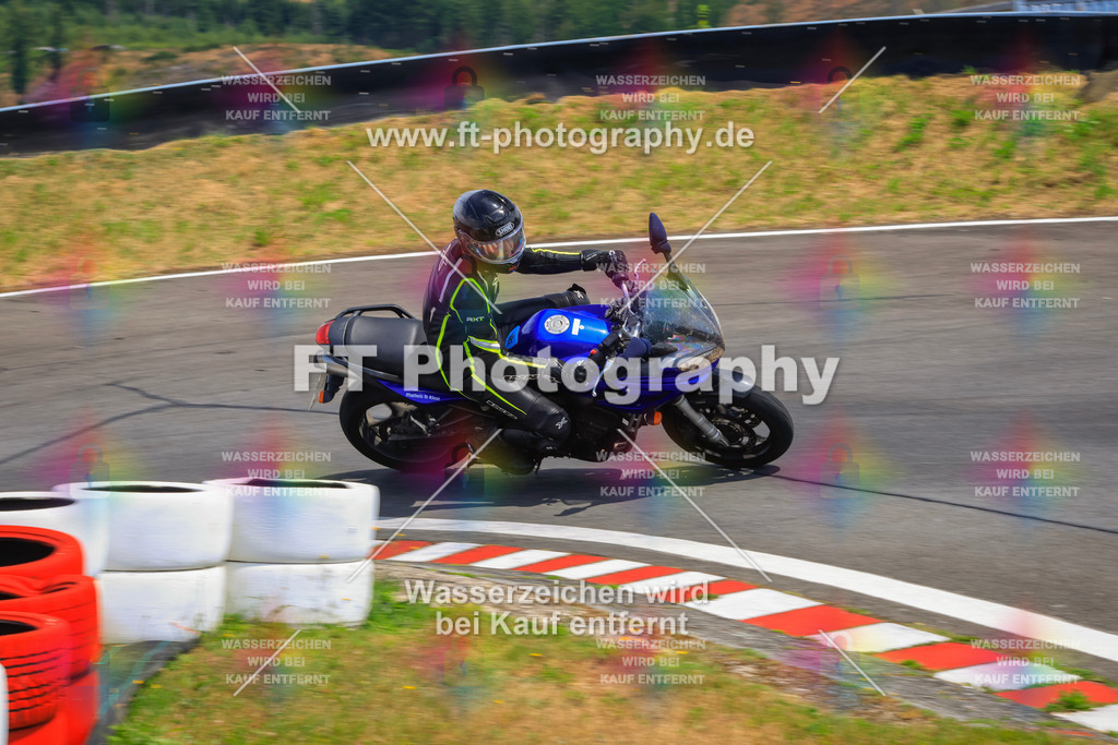 _DSK2474 | Hier findet Ihr Bilder von Touristenfahrten auf der Nürburgring Nordschleife oder von anderen Veranstaltungen die ich besucht habe. Viel Spass beim Durch Schauen 