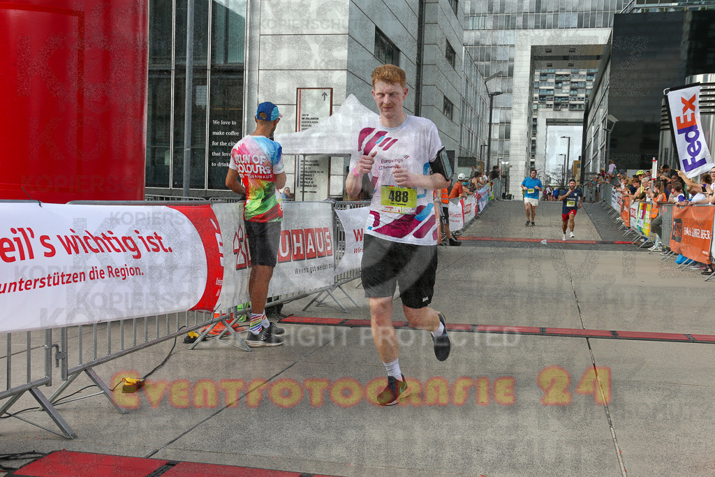 250920_1531_EX1_9784 | Sportfotografie im Rhein-Sieg Kreis, Köln, Bonn, NRW, Rheinland Pfalz, Hessen, etc. Unser Tätigkeitsfeld umfasst den Laufsport vom Volkslauf über den Marathon, Duathlon, Triathon bis zum Ultralauf wie Kölnpfad Ultra oder Schindertrail.