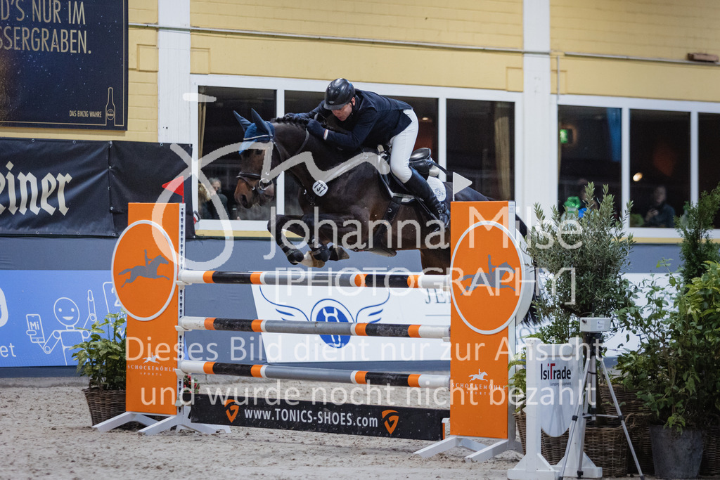 221216_Warstein_Youngster-M-429 | Deine schönsten Turniermomente als professionelle Fotos! Entdecke hochwertige Pferdesport-Fotografie im Online-Shop. Jetzt Fotos finden & bestellen!