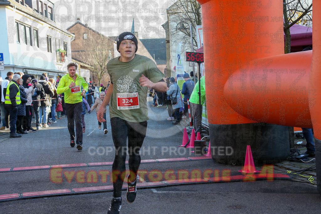 241201_1232_EX1_2571 | Sportfotografie im Rhein-Sieg Kreis, Köln, Bonn, NRW, Rheinland Pfalz, Hessen, etc. Unser Tätigkeitsfeld umfasst den Laufsport vom Volkslauf über den Marathon, Duathlon, Triathon bis zum Ultralauf wie Kölnpfad Ultra oder Schindertrail.