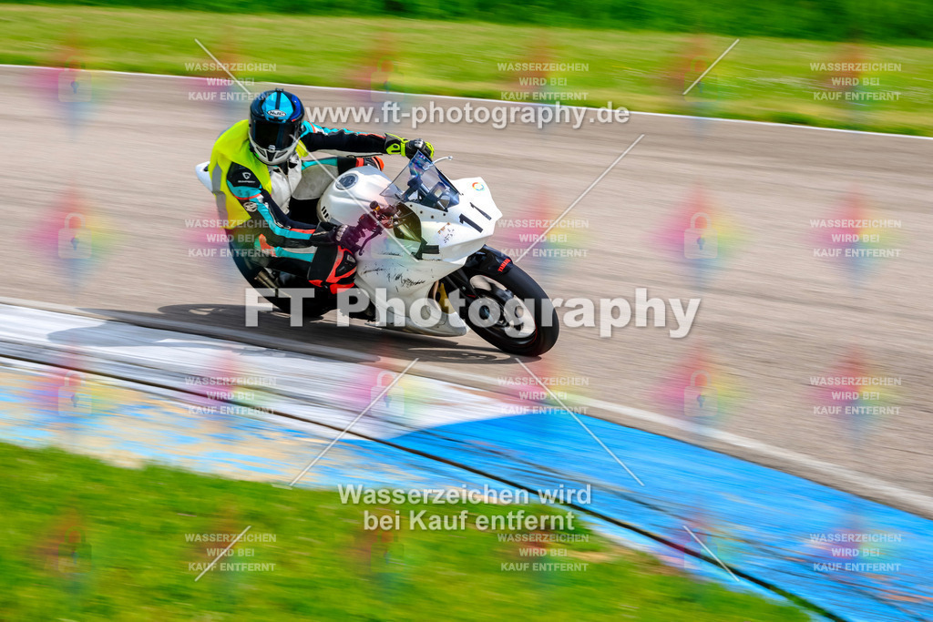 MotoTeam-9364 | Hier findet Ihr Bilder von Touristenfahrten auf der Nürburgring Nordschleife oder von anderen Veranstaltungen die ich besucht habe. Viel Spass beim Durch Schauen 