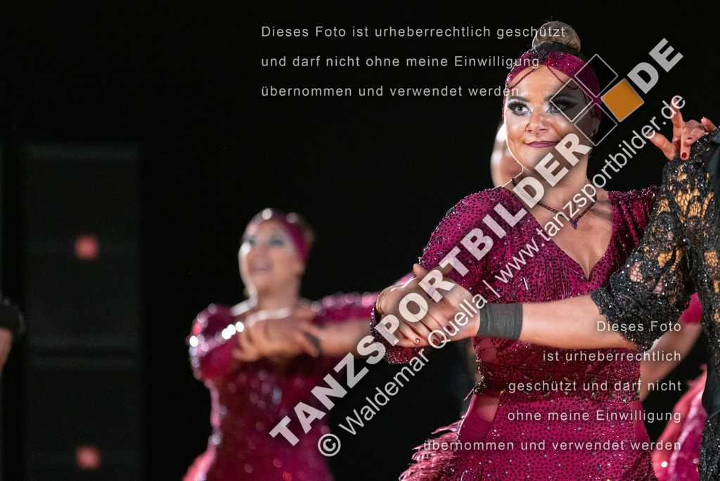 20250503-10832 | Hier finden Sie Tanz Bilder vom Latein und Standard Formationen tanzen. Sportbilder vom Tanzsport. Schöne Fotos und von Weltmeisterschaft, Europameisterschaft, Bundesliga, Regionalliga, Oberliga und Landesliga sowie von GOC Stuttgart, DanceComp, WM Bremen