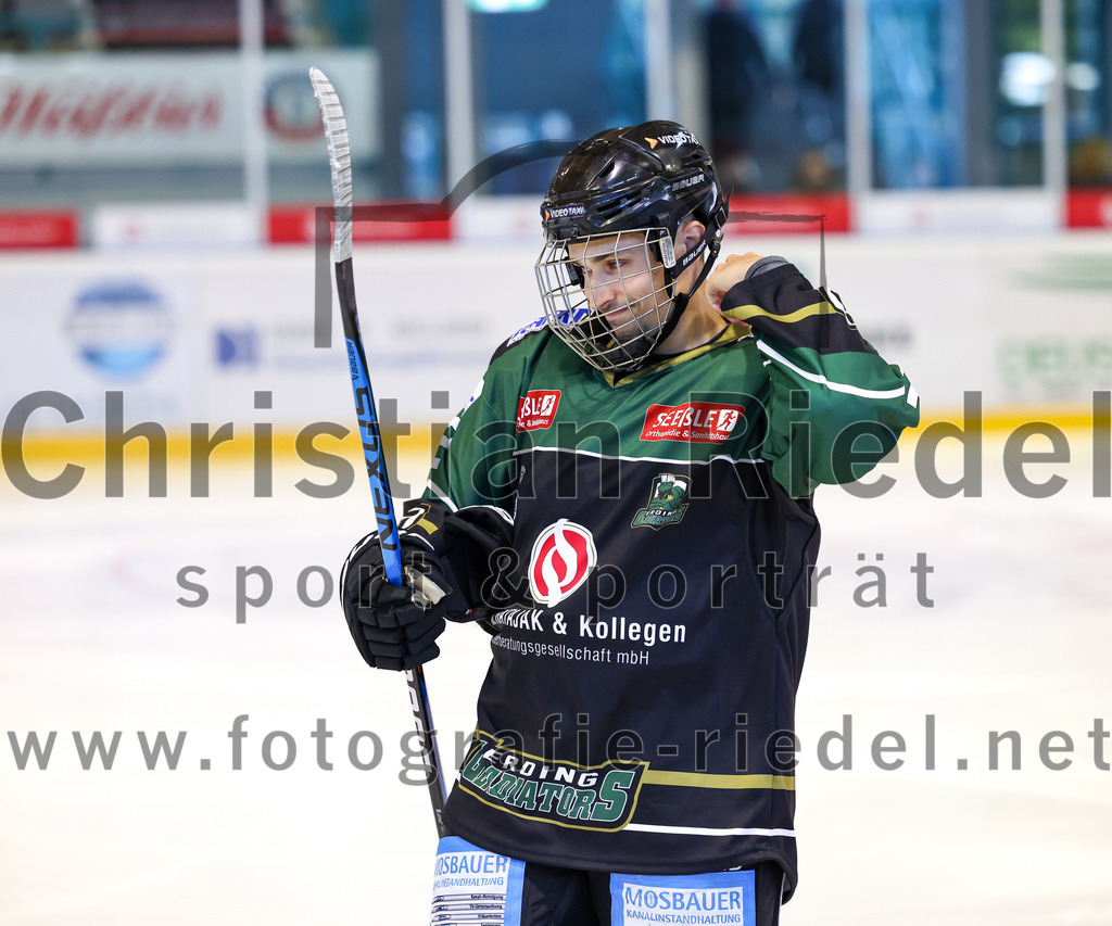 2022-09-25_018_TSV_Erding_gegen_EHC_Klostersee | Erding, Deutschland, 25.09.2022:
Eishockey, Bayernliga 2022 / 2023, Testspiel, TSV Erding gegen EHC Klostersee, Endergebnis: 8:2

Foto: Christian Riedel / fotografie-riedel.net