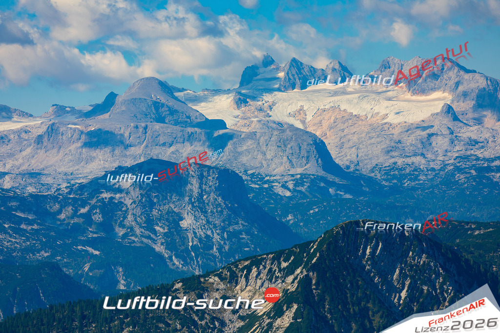 Schrägluftbild  Dachstein Gletscher  Hallstatt - Das Luftbild wurde 2025 vom UL-Flugzeug heraus erstellt ( keine Drohne ) - Hochauflösende Luftaufnahme -Nicht vergleichbar mit Google Maps oder Satelittenbilder- Die Geschenkidee !Mit Lizenz und Bildrechte bestellbar