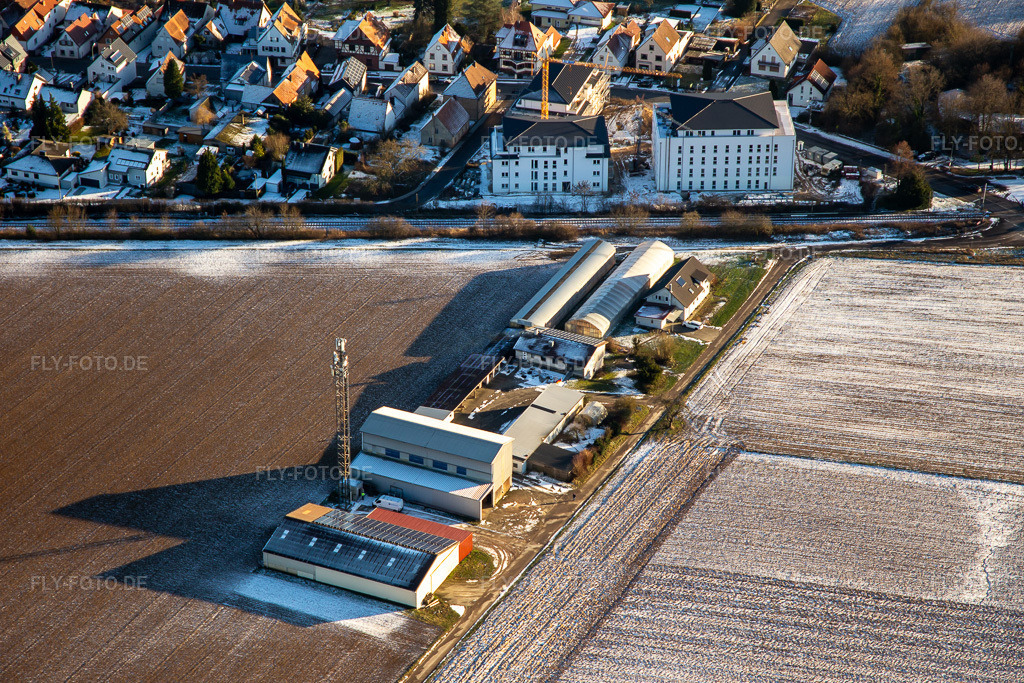 Luftbild: Neubau am Bahnübergang im Ortsteil Schaidt in Wörth im Bundesland Rheinland-Pfalz in Deutschland. Foto: IMG_139752.jpg vom 16.01.2024 durch Werner Riehm/FLY-FOTO.de