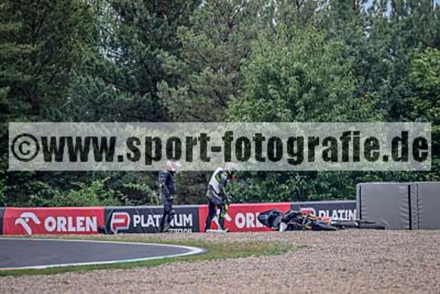 pube0166 | Professionelle Fotos von Sportveranstaltungen, aber auch Hochzeiten und anderen Events. - Realisiert mit Pictrs.com