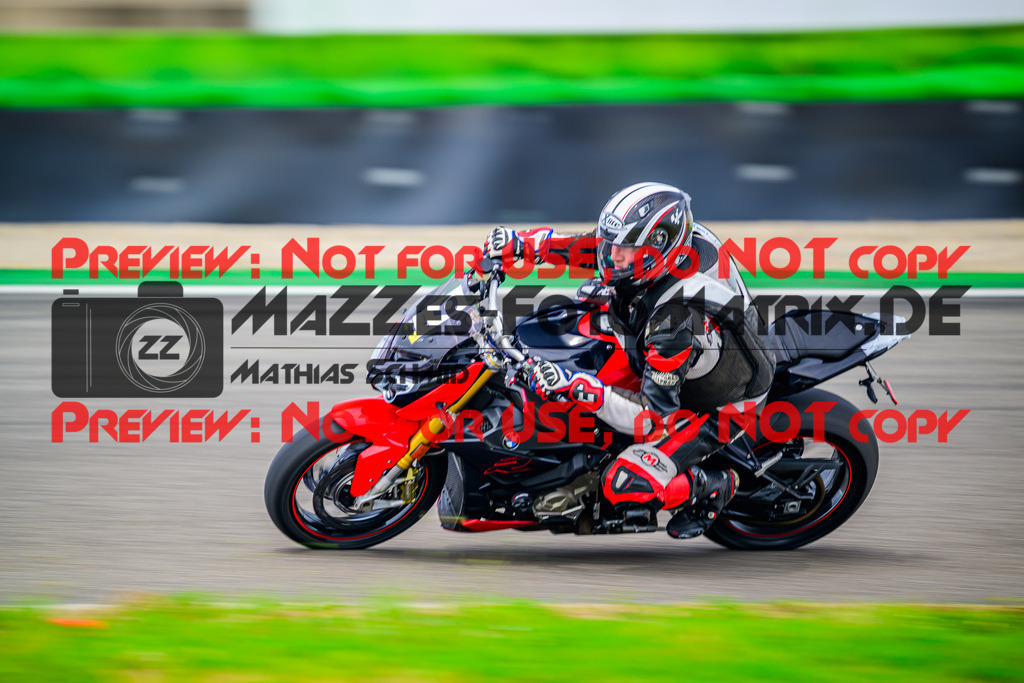 MaZZes_Fotomatrix_20250610_6007705_3885 | GELB